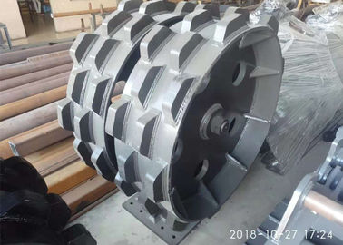 Professional Excavator Compaction Wheel Long Lifespan With 2 Layer Knob Blocks