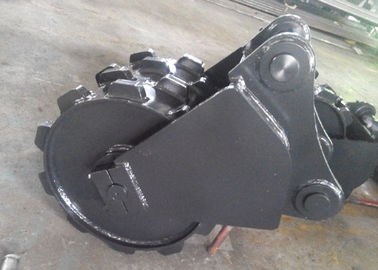 Heavy Duty Excavator Compaction Wheel , Excavator Spare Parts 700mm Roller Diameter